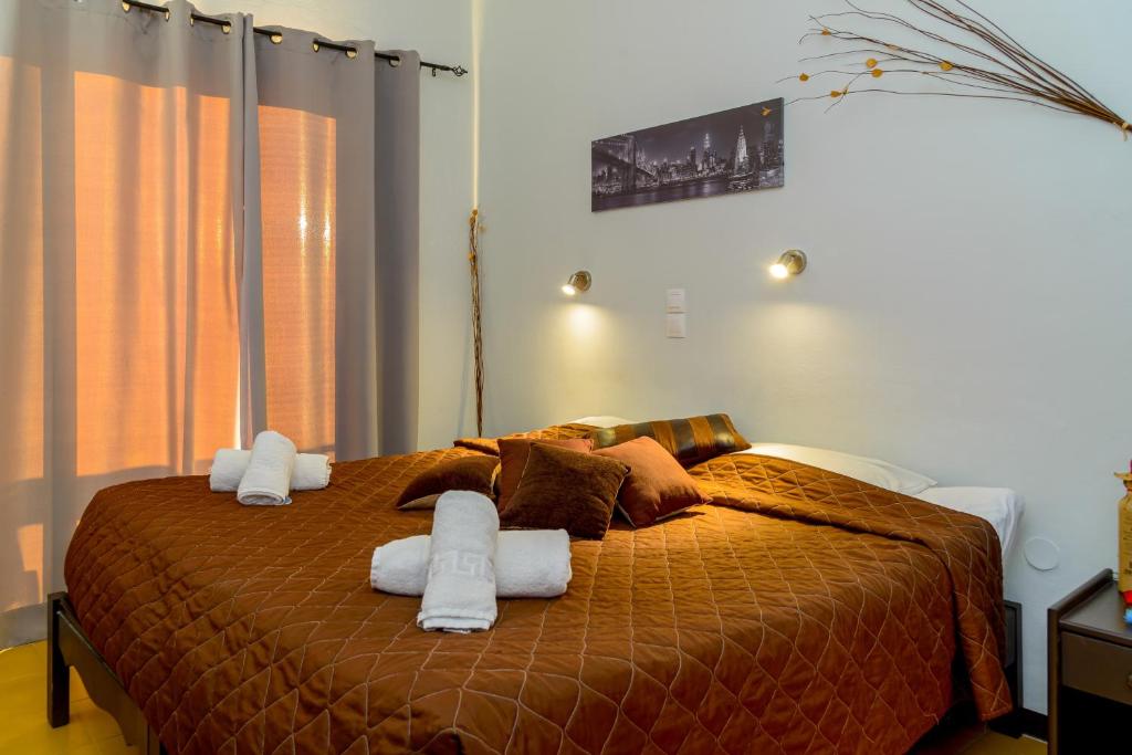 Sandy Bay studios room 6